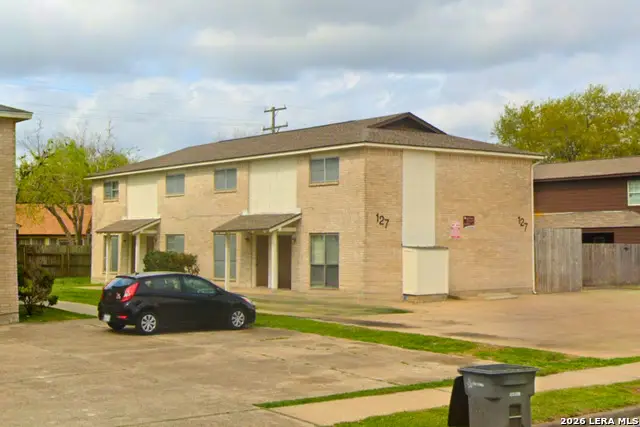 127 Regency Ave, Victoria, TX 77904 - #1