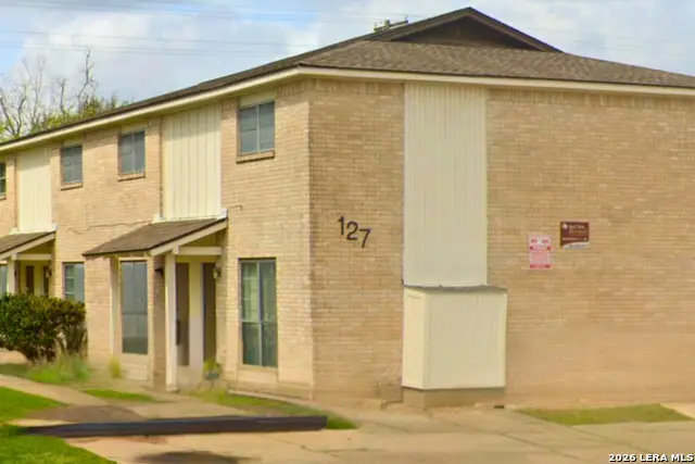 127 Regency Ave, Victoria, TX 77904 - #2