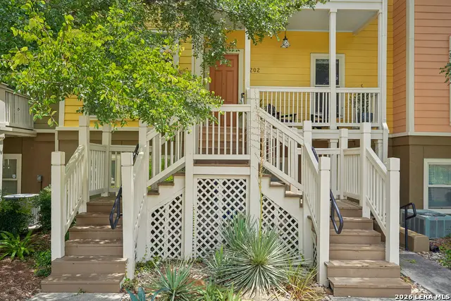 400 E Guenther St #2202, San Antonio, TX 78210 - #3