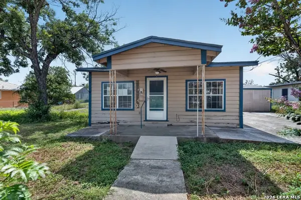 2107 El Jardin, San Antonio, TX 78237