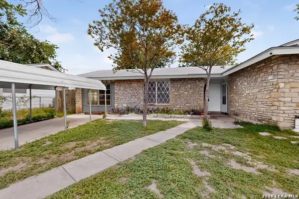 5215 Village Row, San Antonio, TX 78218