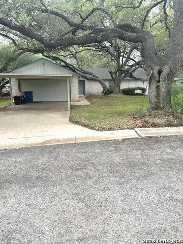 336 Sollock Dr, Devine, TX 78016 - #2