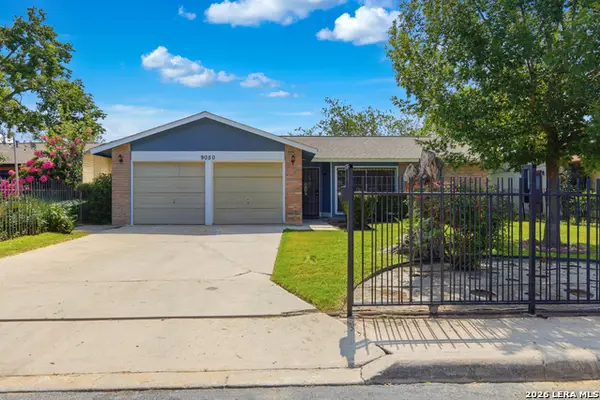 9050 Island View St, San Antonio, TX 78242