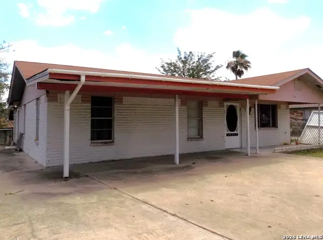 1924 Hoover St, Eagle Pass, TX 78852 - #2