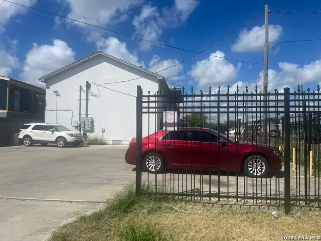 1618 Flores Ave, Laredo, TX 78040 - #2