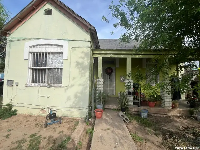 1619 Convent Ave, Laredo, TX 78040 - #2