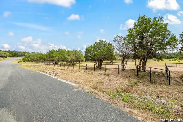 796 N Stallion Estates Dr, Spring Branch, TX 78070 - #3