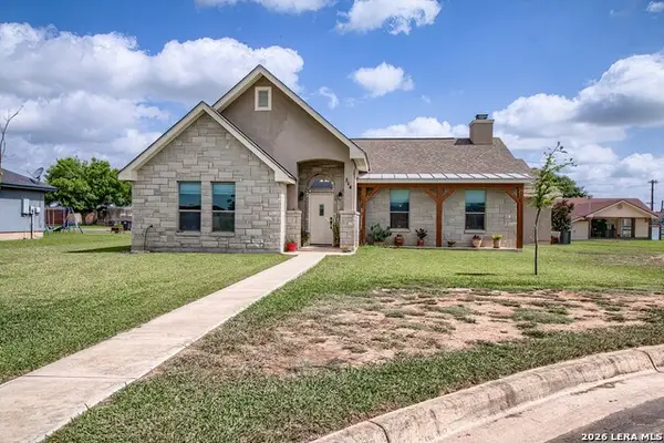 504 34th Street, Hondo, TX 78861