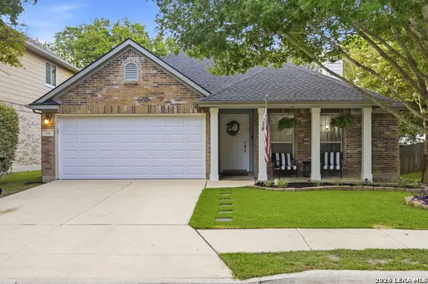 516 Thoreau Trl, Schertz, TX 78154