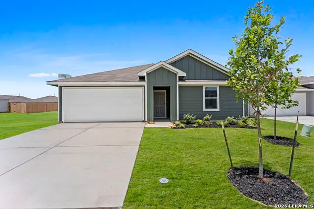 1061 Seedling Ln, Seguin, TX 78155 - #1