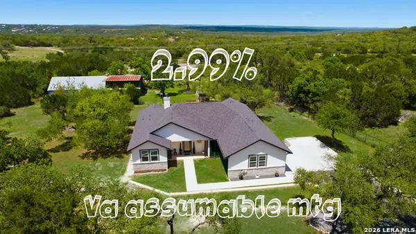 624 Juniper Ct, Fischer, TX 78623