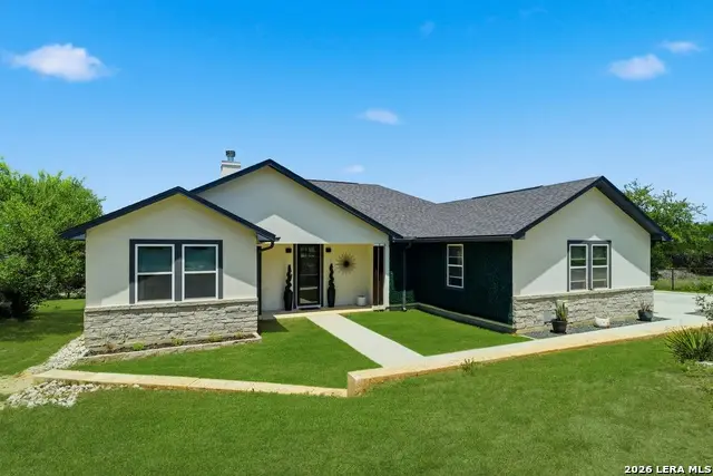 624 Juniper Ct, Fischer, TX 78623 - #2