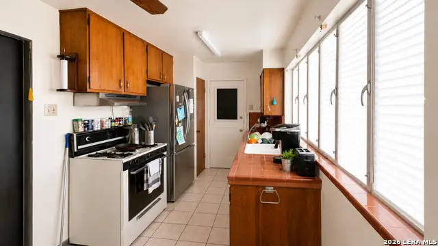 110 Cyril, San Antonio, TX 78218 - #3