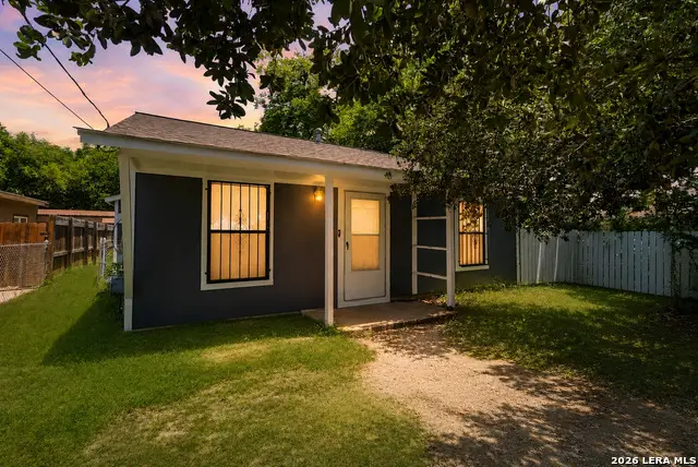 222 Bogle St, San Antonio, TX 78207 - #1
