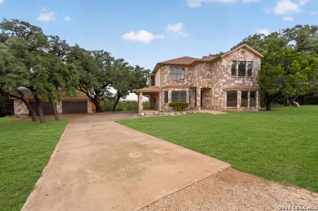 988 Summit Rd, Lakehills, TX 78063 - #2