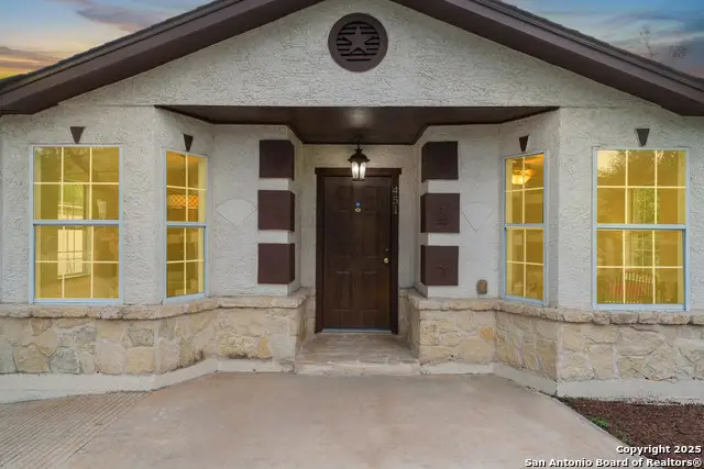 451 N San Joaquin Ave, San Antonio, TX 78228 - #2