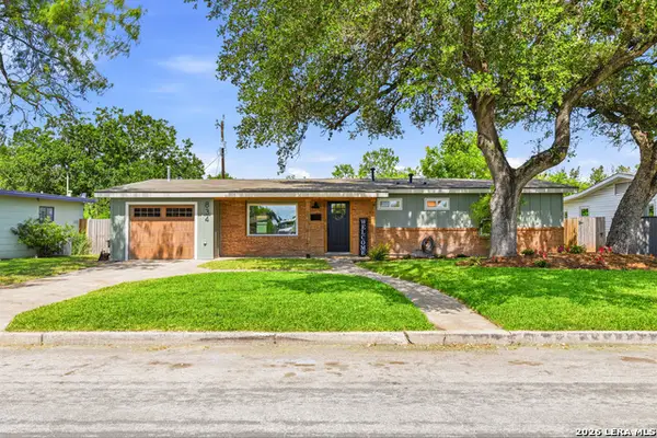 834 Chevy Chase, San Antonio, TX 78209