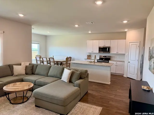 4927 Cork Xing, New Braunfels, TX 78130 - #3