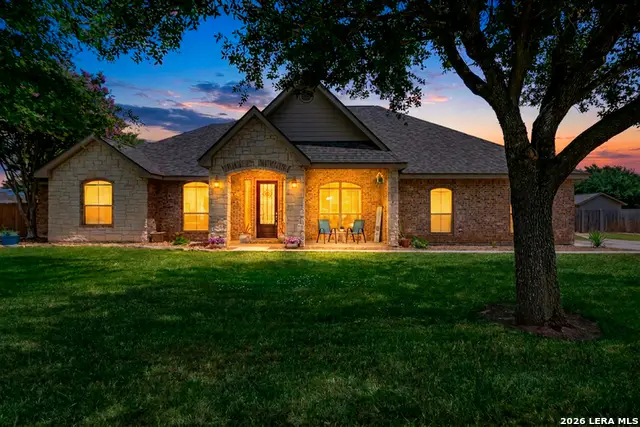 1446 Emily Ln, Seguin, TX 78155 - #1