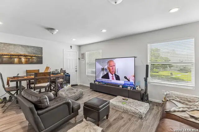 130 Senisa Dr, San Antonio, TX 78228 - #2