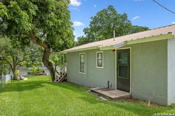 806 Clen Oak Pkwy, Burnet, TX 78611