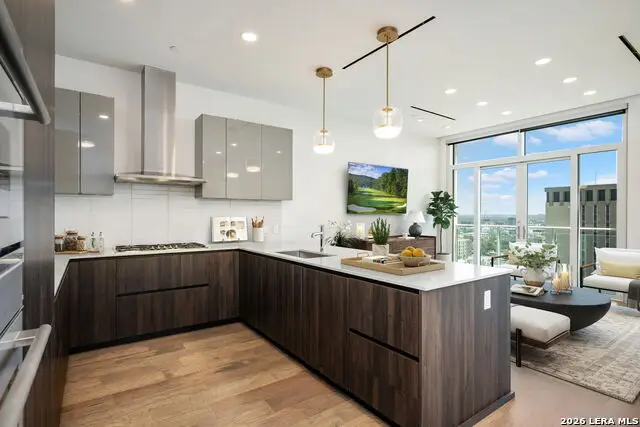123 Lexington Ave #APT 1205, San Antonio, TX 78205 - #1