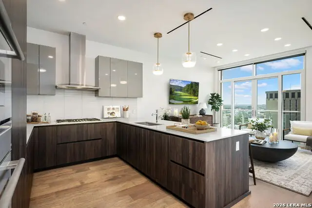 123 Lexington Ave #APT 1205, San Antonio, TX 78205 - #3