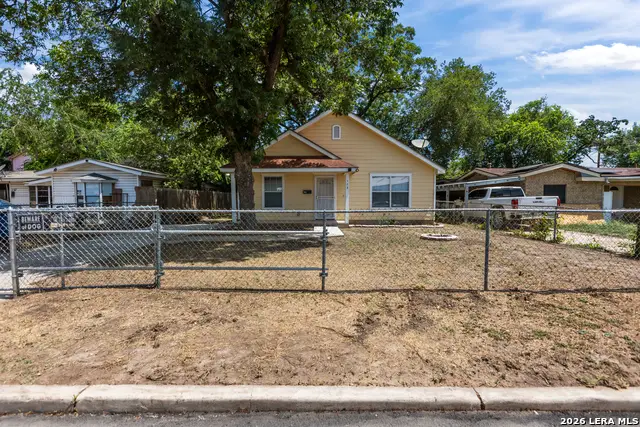 123 Fran Fran St, San Antonio, TX 78207 - #3