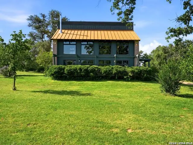213 Cardinal Ln, Fredericksburg, TX 78624 - #1