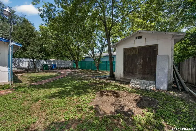 732 S San Eduardo Ave, San Antonio, TX 78237 - #2