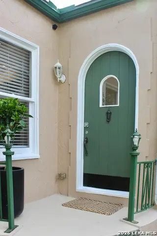 306 W Lullwood Ave, San Antonio, TX 78212 - #3