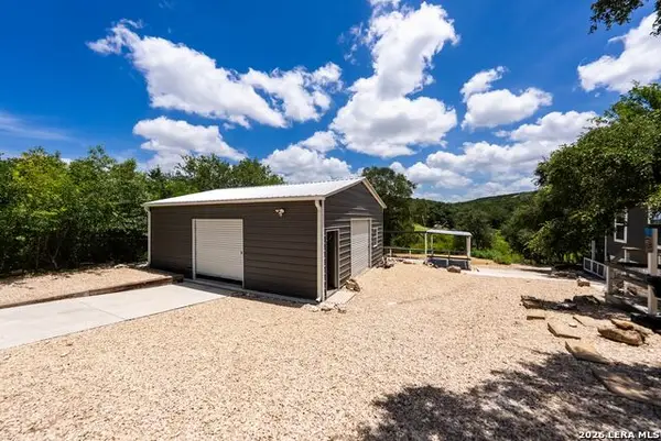 12341 Park Rd 37, Lakehills, TX 78063