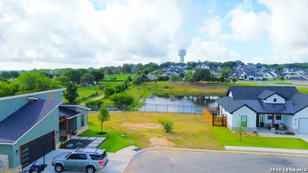 132 Woodbridge Court, La Vernia, TX 78121