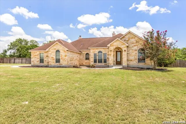 160 Abrego Lake Dr, Floresville, TX 78114 - #3