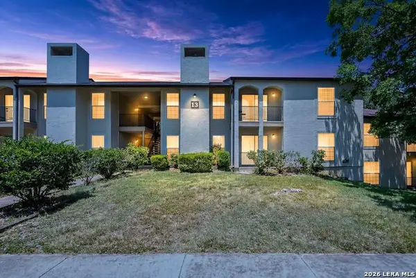 8702 Village Dr #1302, San Antonio, TX 78217
