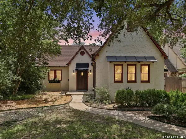 218 North Dr, San Antonio, TX 78201
