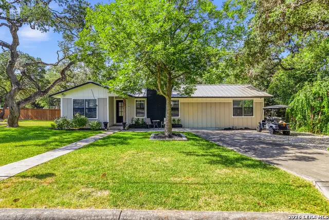 227 W Highland Dr, Boerne, TX 78006 - #2