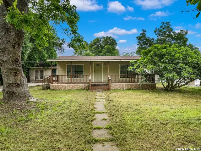318 E Theissen Street, Boerne, TX 78006 - #1