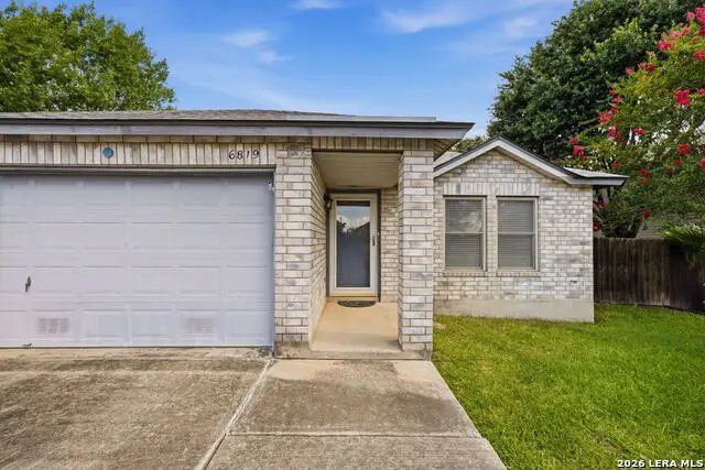 6819 Honeyridge Ln, San Antonio, TX 78239 - #3