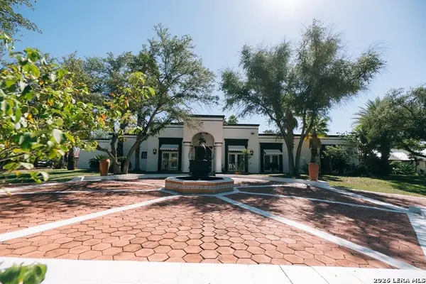 415 Merlin Rd, Laredo, TX 78041