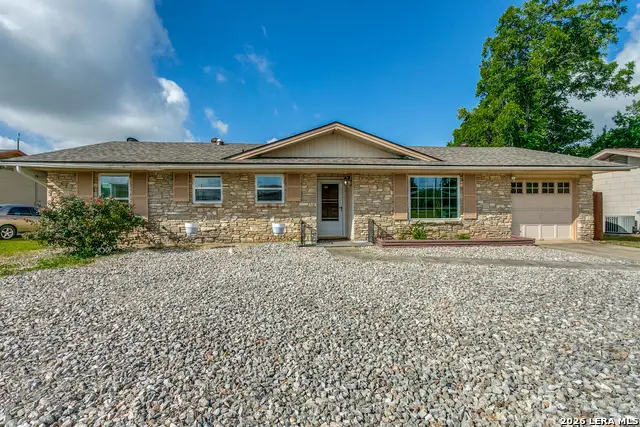 207 Balboa Dr, Universal City, TX 78148 - #1