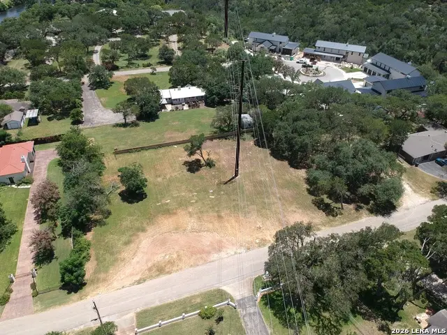 156 Texas Ave, New Braunfels, TX 78130 - #3