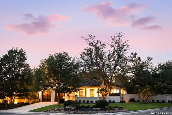 4403 Cameron Ct, Shavano Park, TX 78249