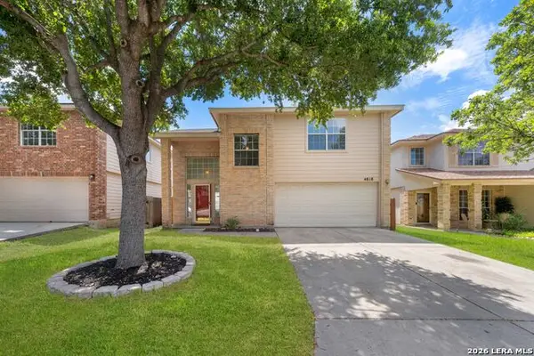 4818 Crestwood Hill Dr, San Antonio, TX 78244