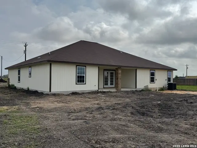 472 County Rd. 679, Natalia, TX 78059 - #3