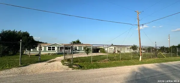 162 Sassman Rd, Marion, TX 78124