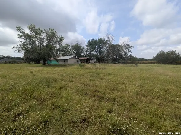 22221 Pleasanton Rd, San Antonio, TX 78264