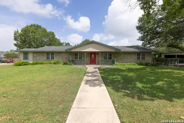 601 Poplar St, Jourdanton, TX 78026 - #2