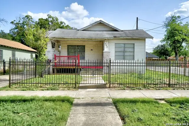 402 Helena St, San Antonio, TX 78204 - #1