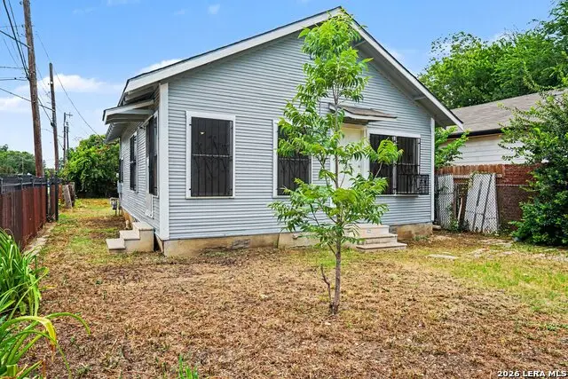 2035 S Trinity St, San Antonio, TX 78207 - #2